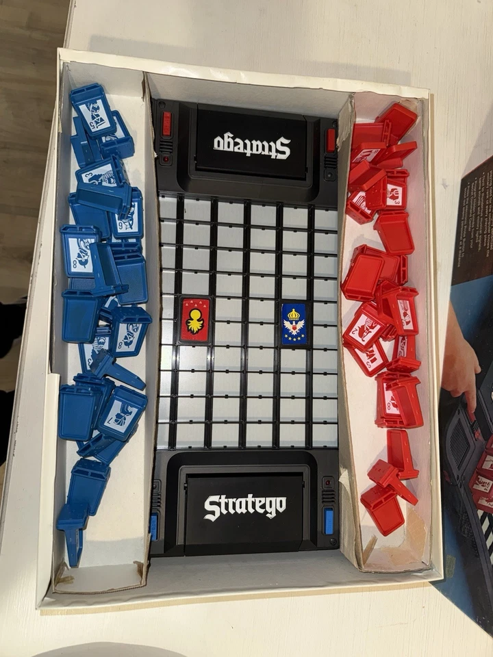 1982 Electronic Stratego Game by Milton Bradley Complete/Works Great Condition - Image 2 of 2