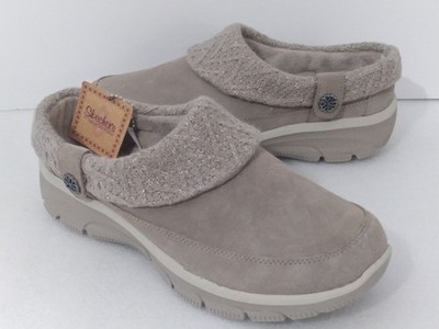 Skechers Full Bloom Easy Going Clogs Women s Size 11 Water-Repellent Suede NWOB