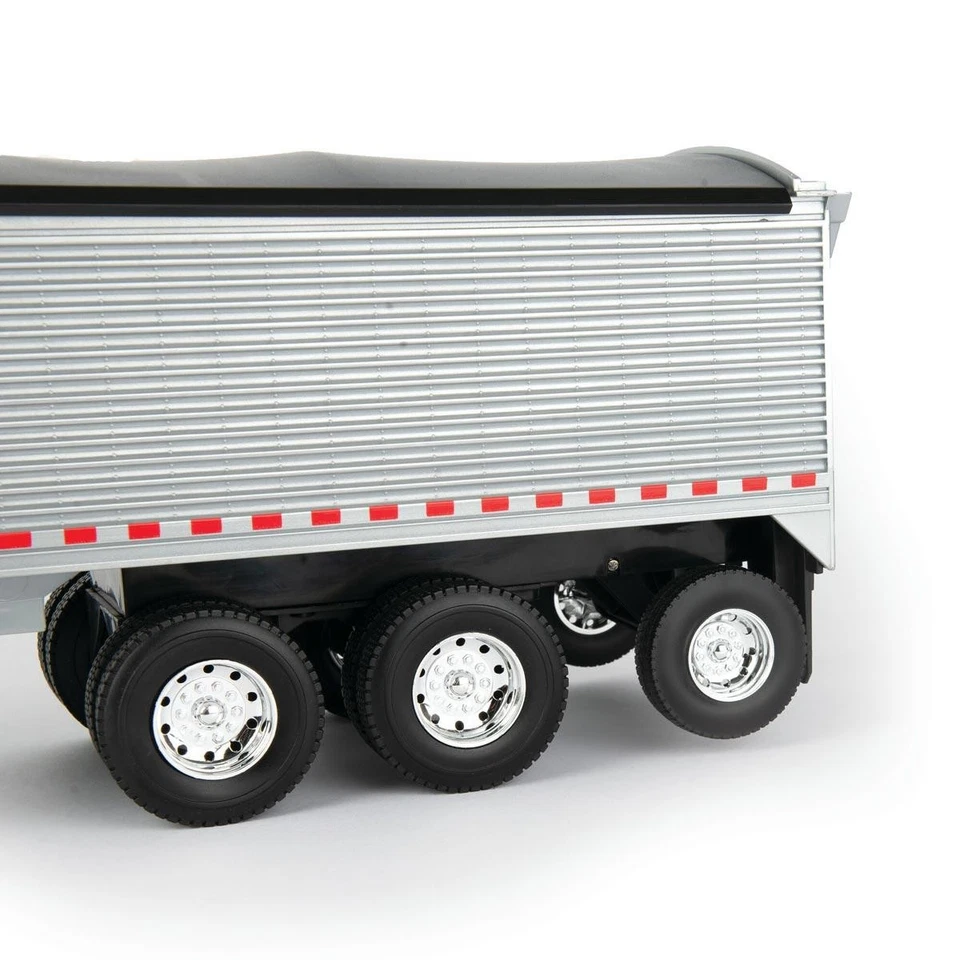 ERTL 1/16 Big Roads Black Peterbilt Model 367 with Grain Trailer 47367 - Image 4 of 4