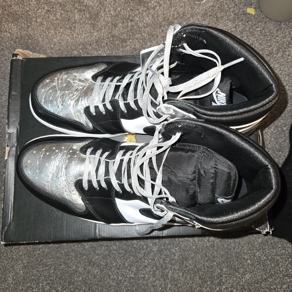 Jordan 1 Alto - Puntera Plateada (W) - 14.5W/13M - VNDS - Caja Jordan Foto 3 de 4