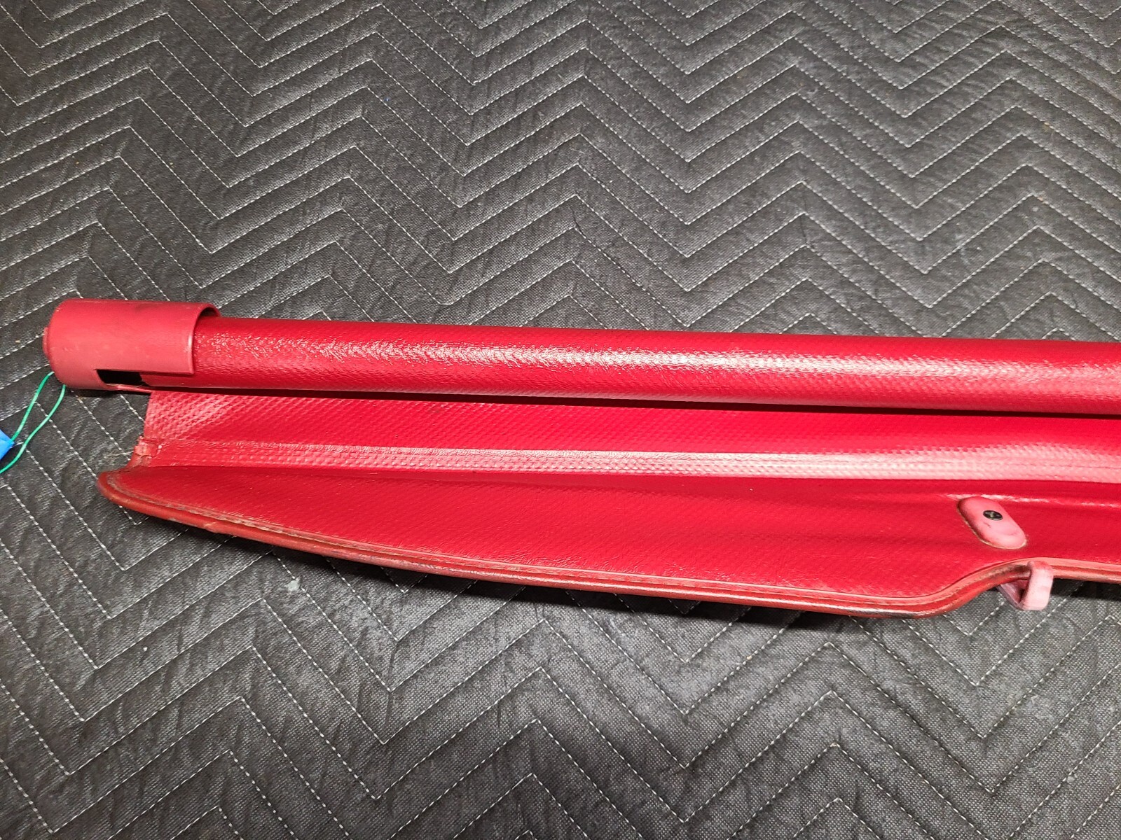 8789 Ford Fox Body Mustang 5.0L Rear Hatch Cargo Cover Shade Red 8793