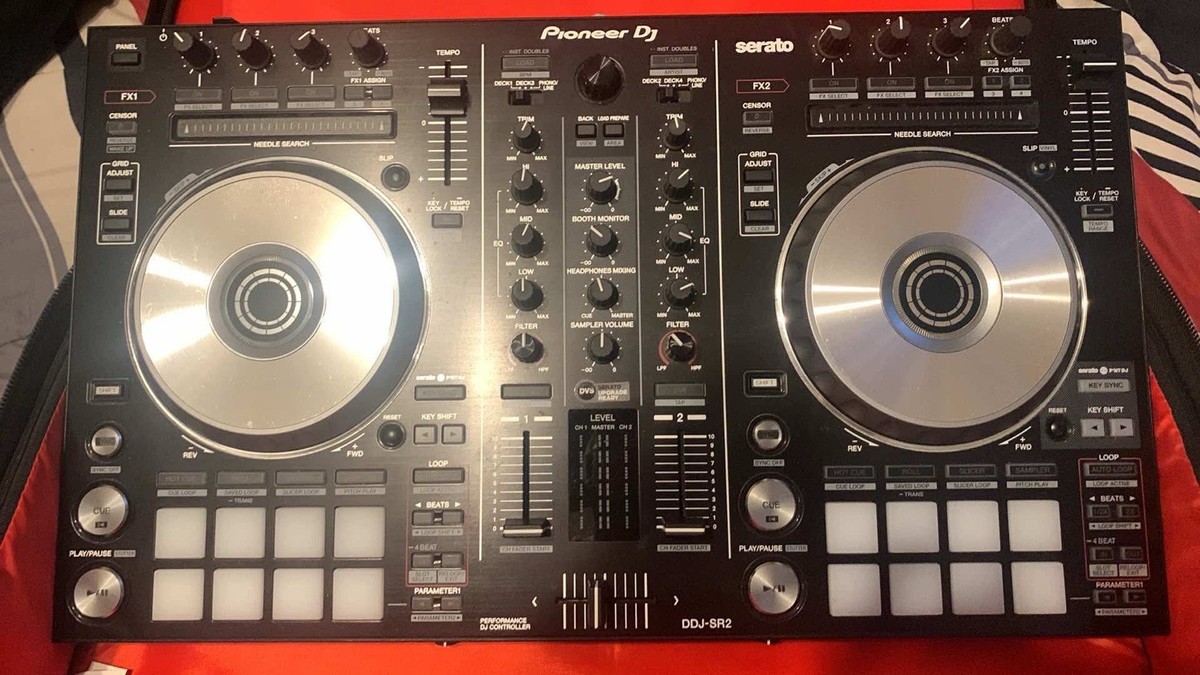 Pioneer DDJ-SR2 2-Channel Serato DJ Controller with Case | eBay