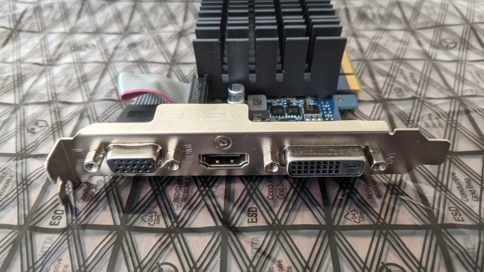 Asus GeForce GT 710 2GB, low profile, noiseless - Image 3 of 4