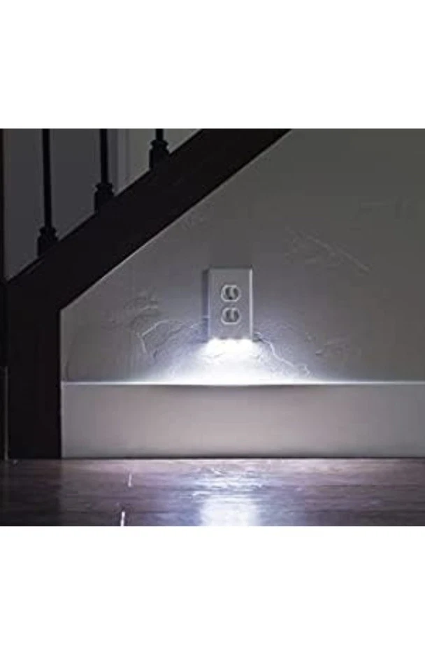 Paquete de 2 cubiertas de toma de corriente con luz nocturna LED incorporada ~ sensor de anochecer a amanecer ~ blanco Foto 3 de 4
