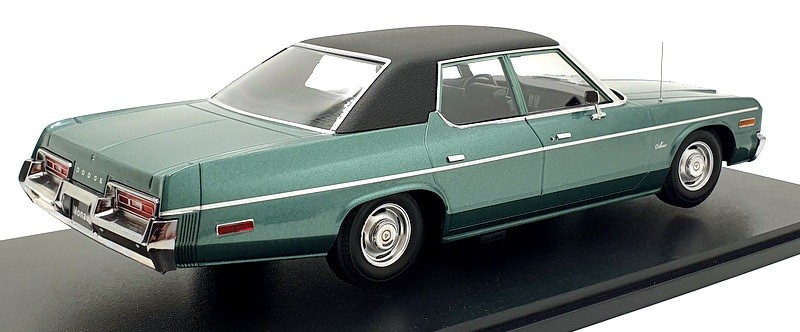 Dodge Monaco 1974 Toit Vinyle 1/18 – KK-Scale KKDC181124 – Vert Métal – Neuf