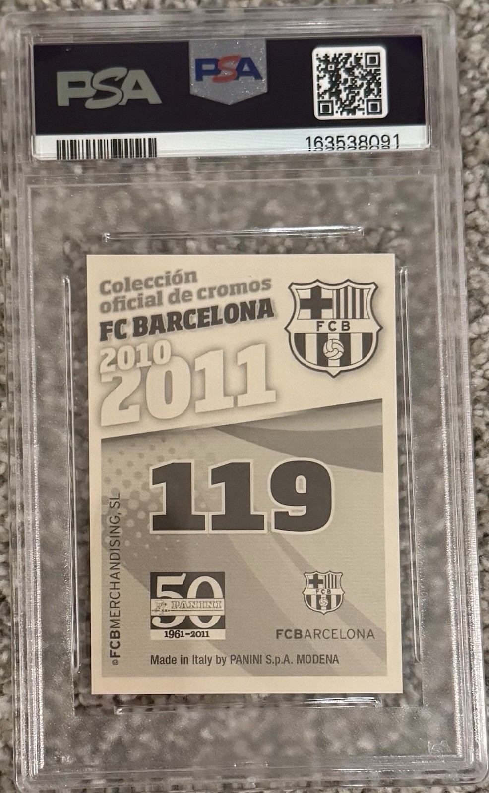 2010-11 PANINI FC BARCELONA AUTOGRAFO #119 LIONEL MESSI PSA 8 view 2