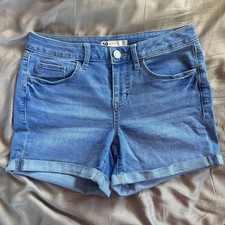 SO Low Rise Midi Denim Shorts Size 9/29W