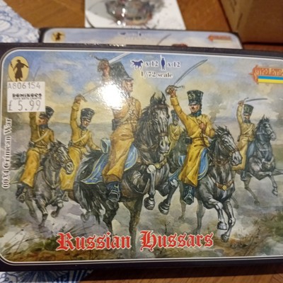 1/72 Russische Husaren von Strelets 