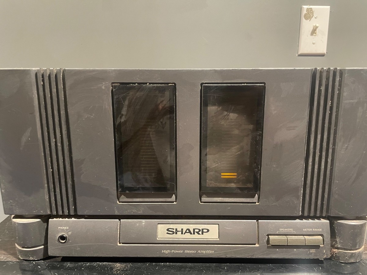 Vintage SHARP HIGH POWER (350 WATTS) AMPLIFIER # SX-9800.. Powers