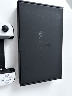 BACKBONE One Mobile Gaming Controller für iPhone PlayStation Edition (Lightning)