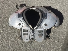 Riddell Adult Large Evolution EV 68 Football Shoulder Pads G17