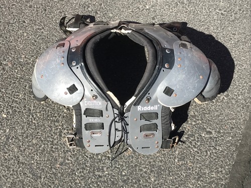 Riddell Adult Large Evolution EV 68 Football Shoulder Pads #G17