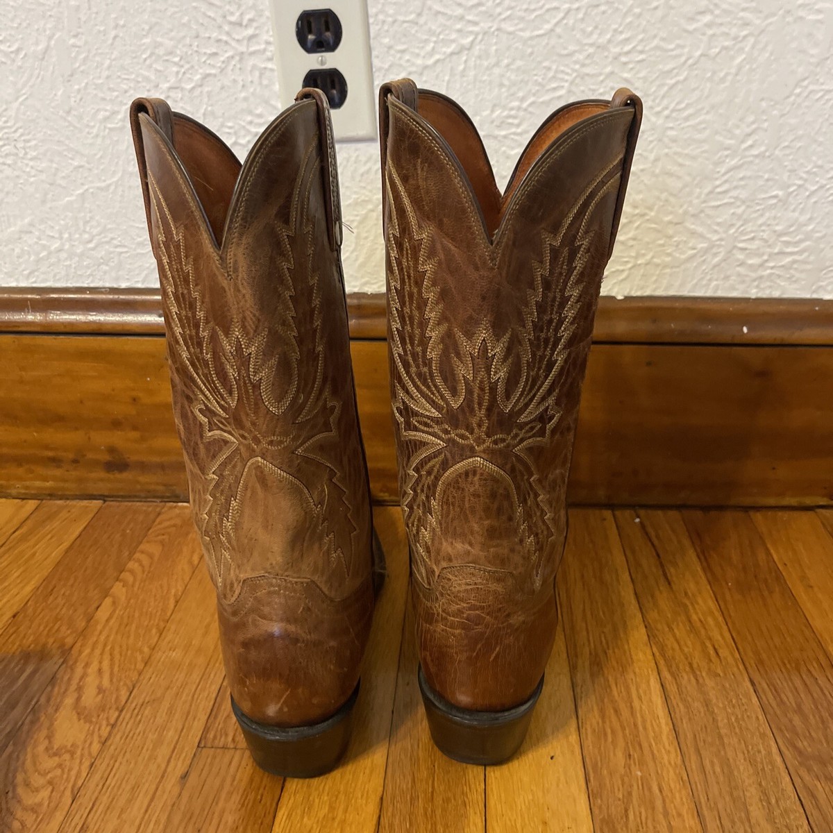 Lucchese Vintage Men’s size 12 - N1547 Mad Dog Snip Toe Cowboy Leather Lucchese N154754 Mad Dog Snip Toe Cowboy Leather Distressed  main image 3