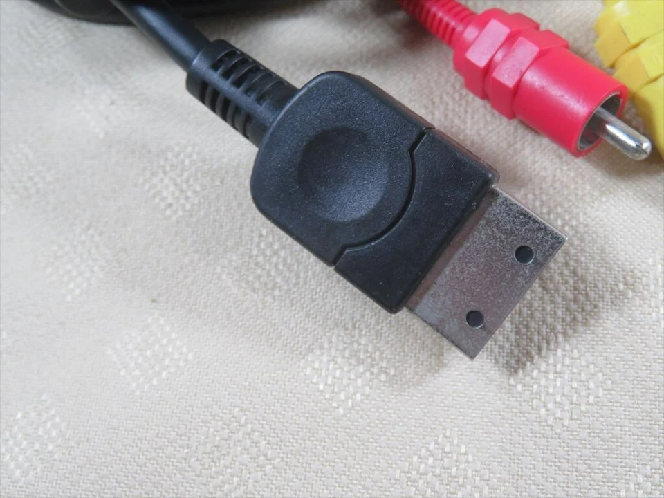 Dreamcast SEGA DC stereo av cable Japan official game authentic hkt-7900 tested - Image 2 of 4
