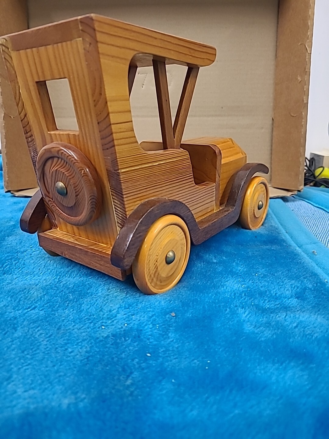 Picture 2 of 11