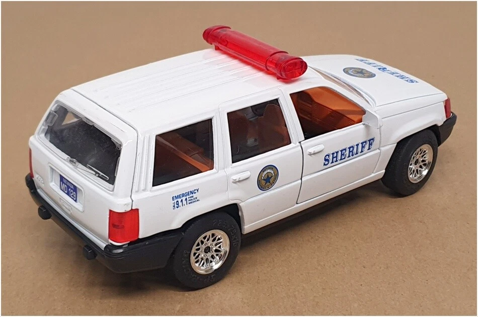 Majorette 1/24 Scale 4110 - Grand Cherokee Nevada Sheriff - White - Image 2 of 4