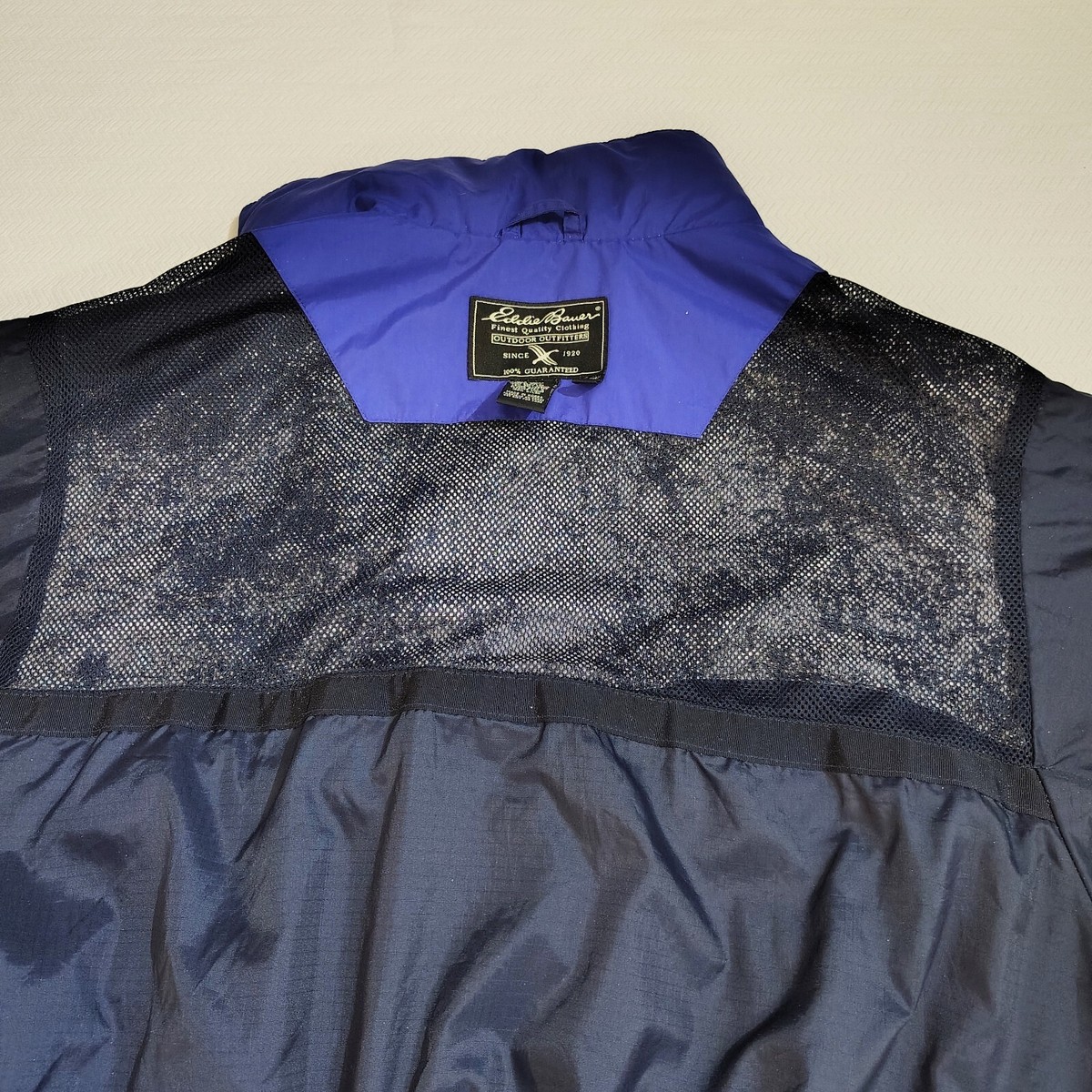 VINTAGE Y2K 90s Eddie Bauer Bomber Jacket Mens Medium Hooded