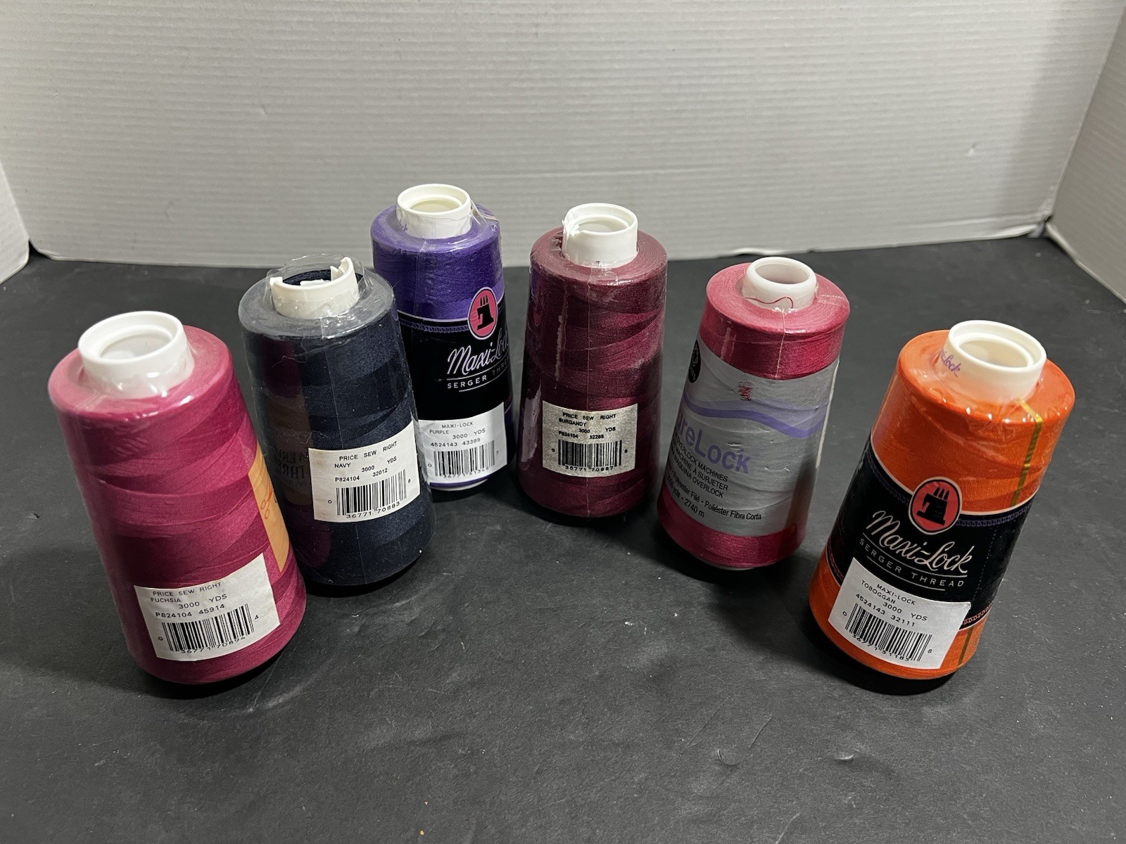 6 Maxi Lock Thread Spools Overlock Serger THREAD Lot Misc