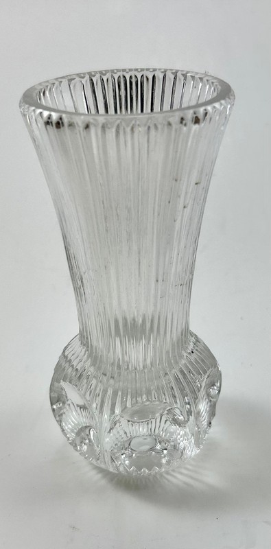 FOSTORIA VINTAGE CRYSTAL BUD VASE ~  5 INCH