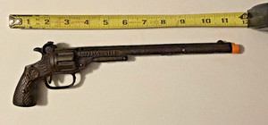1890 BUFFALO BILL SINGLE SHOT CAST IRON CAP GUN PISTOL TOY CIRCA 1923