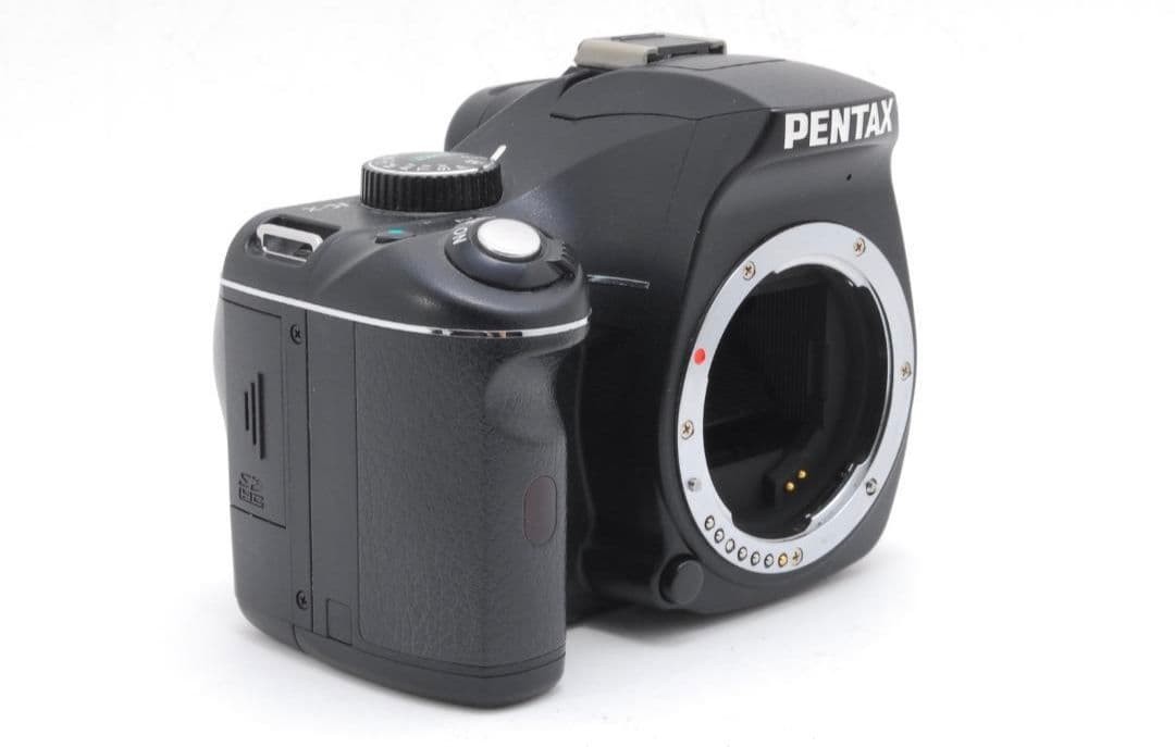 PENTAX K-x Digital SLR Camera Kit 12.3MP Compact Lightweight