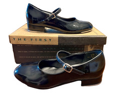 LEO  S CHORUS TAPPER 208 SIZE YOUTH 3.5 BLACK PATENT LEATHER TAP BUCKLE SHOE