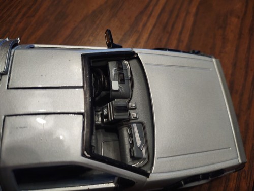 WELLY 22443W Back to The Future Delorean 1:24 Scale Diecast Model Car - Picture 9 of 11