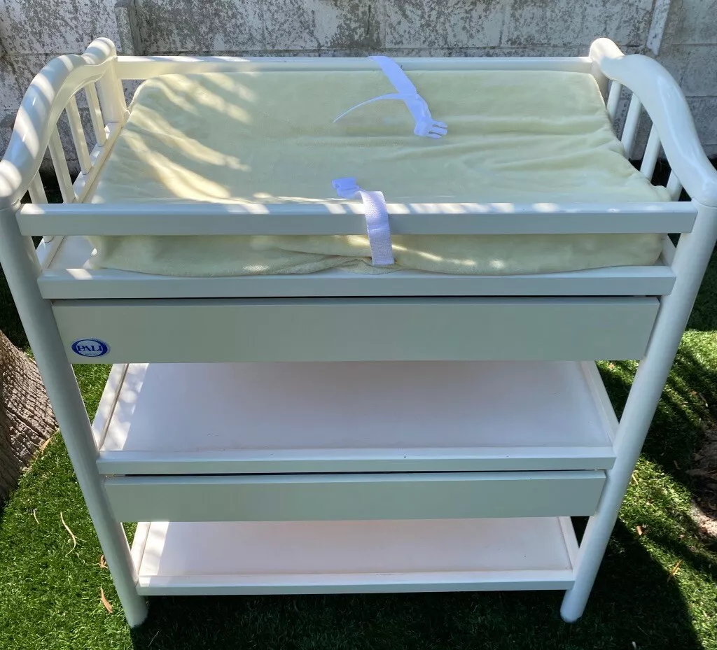 Pali 2024 changing table