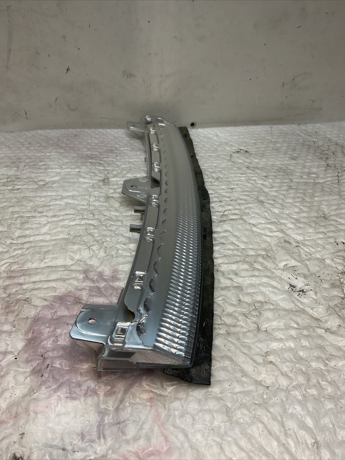 14-17 Maserati Ghibli Rear 3rd Third Stop Brake Signal Light Lamp 670008130 OEM