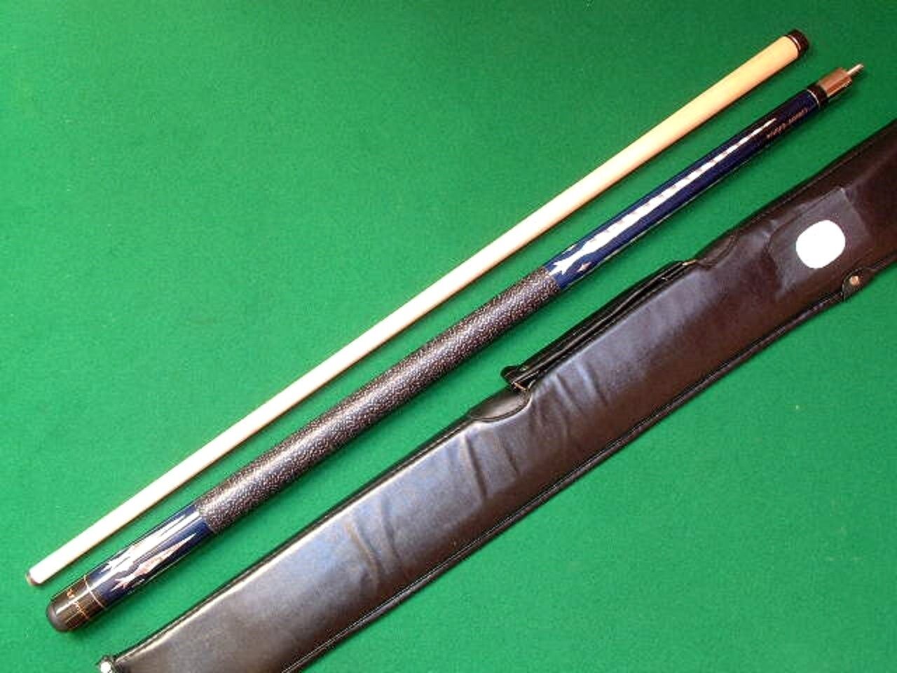 Pro Champ Set - Blau Pearl - C & J Professional - mit Queue & Schaft & Softbag Pro Champ Set - Blau Pearl - C & J Professional - mit Queue & Schaft & Softbag
