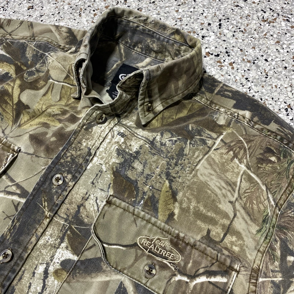 Team Realtree Camo Hunting Button Down Shirt Men's Size M - Image 2 of 4