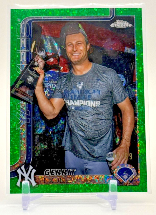 2025 Topps Chrome Gerrit Cole IMAGE VARIATION GREEN SPECKLE /99 Yankees #110