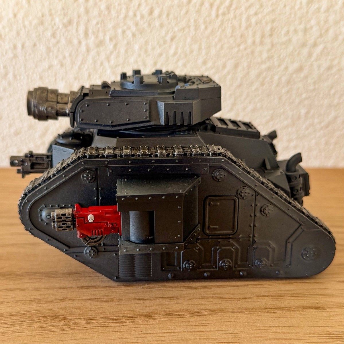 Warhammer 40k Astra Militarum - Painted Leman Russ Battle Tank