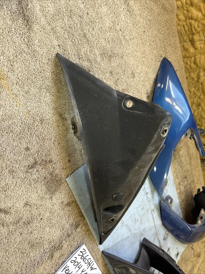 14 2014 Yamaha Venture MP PZ50MPEL OEM Luz Plástico Pieza Panel Cubierta 36 Foto 3 de 4