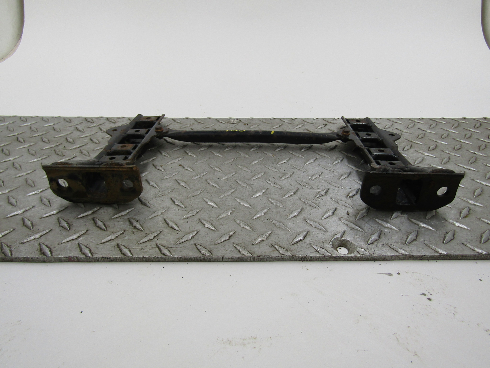 2005 KAWASAKI BRUTE FORCE 750 LEFT FOOTWELL SUPPORT BRACKET MOUNT STAY