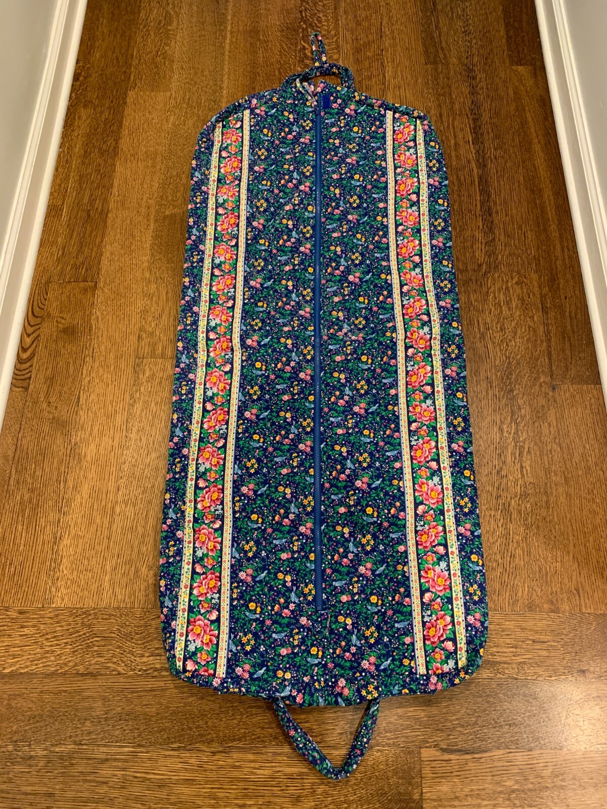 Vera Bradley Vintage Bluebird Hanging Garment Bag Excellent Condition