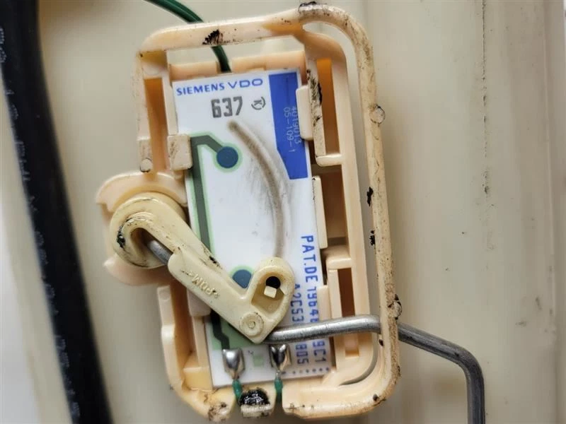 02 03 04 05 06 BOMBA COMBUSTIBLE MERCEDES BENZ C230 Foto 3 de 4