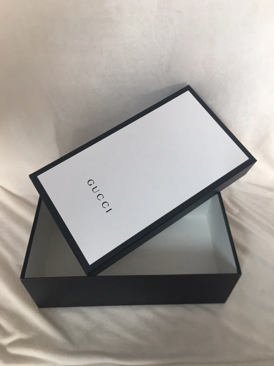 Gucci gift shop bag white