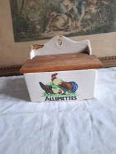 Anciennes boîtes à  allumettes, céramique et bois, décor coq et poule