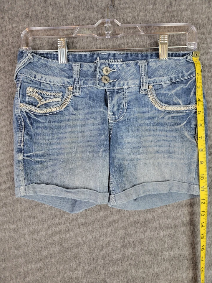 Pantalones cortos de mezclilla lavados claros Amethyst para mujer talla 3 Foto 3 de 4