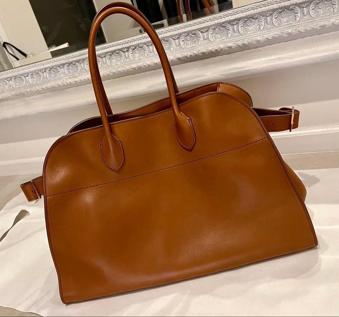 the row Soft Margaux 15 CIUR Tan