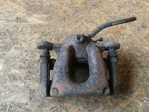 BMW 1 E87 Bremssattel vorne rechts 2.00 Diesel 120kw 2006 26503294