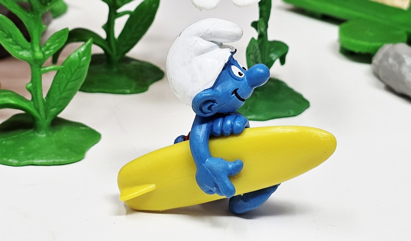Vintage Schleich 1981 Surfer Dude Smurf Peyo PVC Figure W. Germany Toy