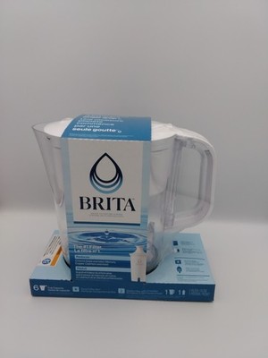 BRITA 6- CUP WATER FILTER PITCHER WITHA STANDARD FILTER