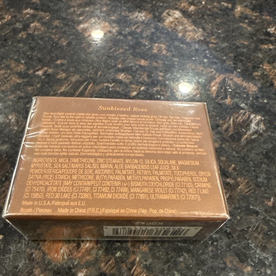 Color de mejillas mineral acabado puro Elizabeth Arden ~ coral hundido, 2,47 g nuevo en caja Foto 2 de 3