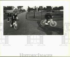 1993 Press Photo Children participate in bikeathon benefit in Norco - noc53283