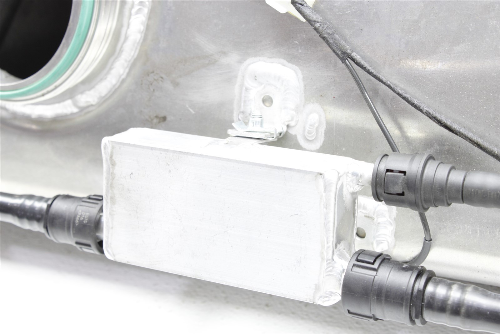 2013 Maserati GranTurismo Fuel Tank Reservoir 08-13
