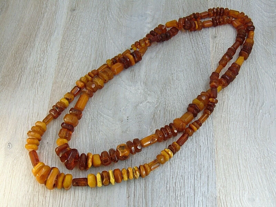 Large Antique 136g. yolk. Natural Butterscotch Baltic amber Beads Necklace - Image 3 of 4