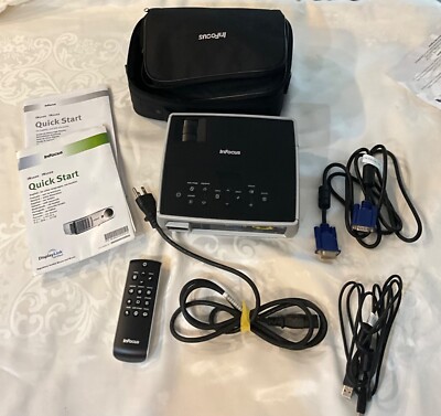 Infocus IN1100 DLP Computer Linked Projector +Remote+Case Complete Mint