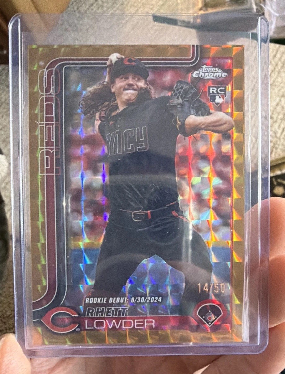 2025 Topps Chrome - Rhett Lowder #147 Gold Geometric Refractor /50 (RC)
